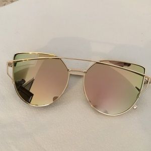 NWOT Cat Eye Gold & Rosegold Sunglasses